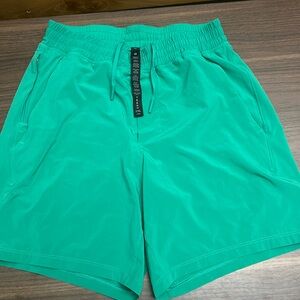 Lululemon Pace Breaker linerless shorts. 7” inseam. Size small.